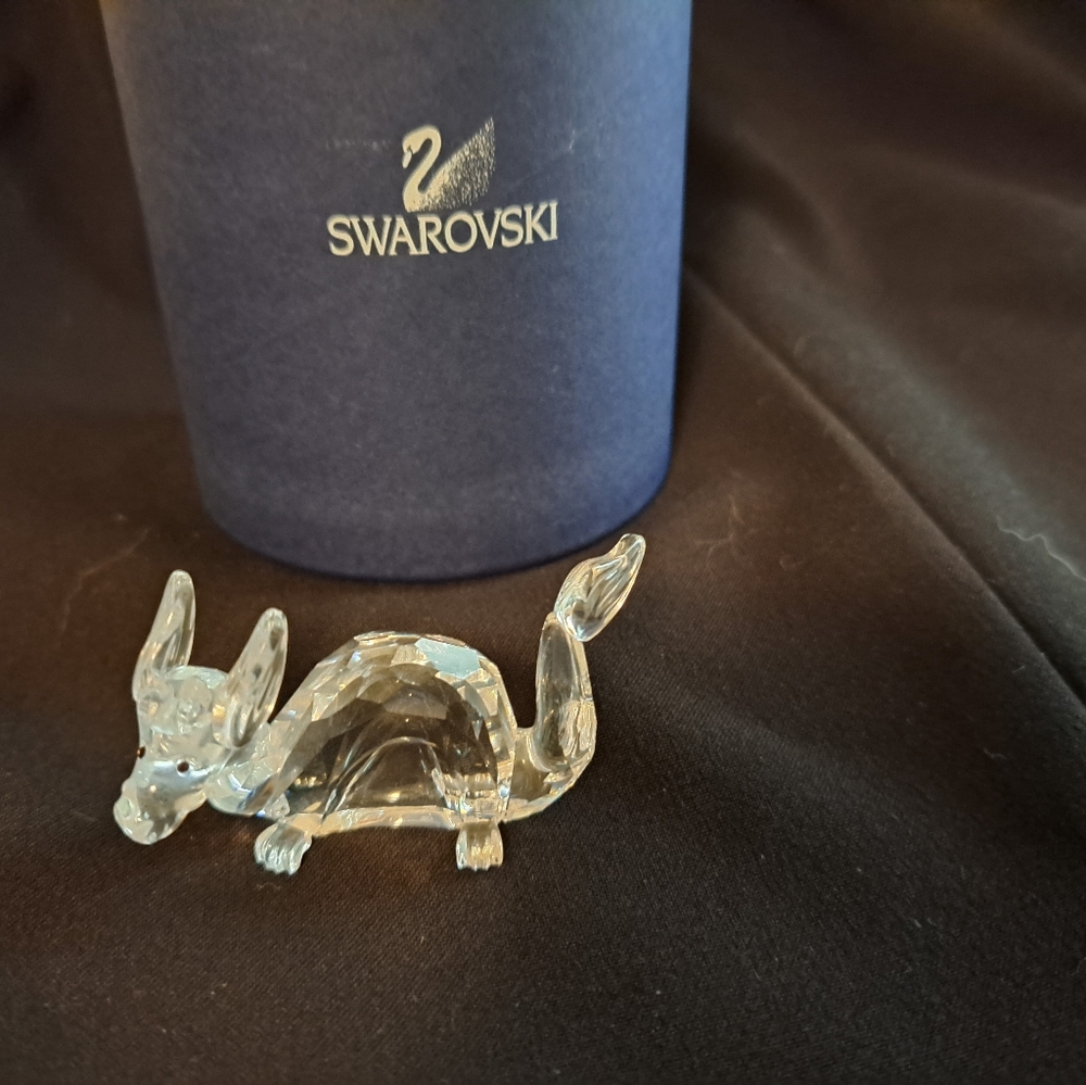 Excellent condition Swarovski crystal Zodiac  Dragon 625191 in box with C0A
